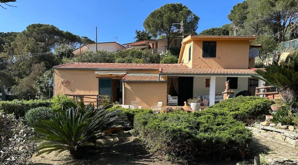 House On The Gulf Of Biodola Holiday home *